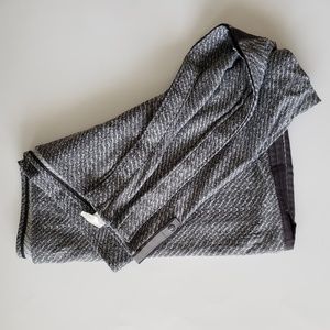Lululemon scarf